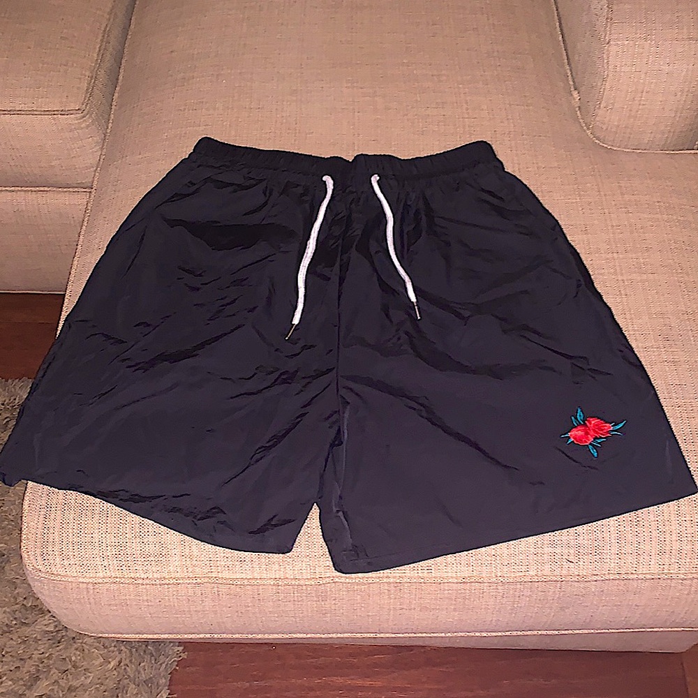 Mens Rose Embroidery Black shorts